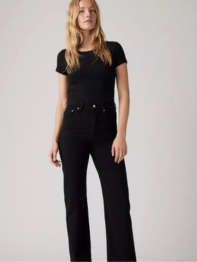 Levi’s Ribcage Straight Ankle Jeans